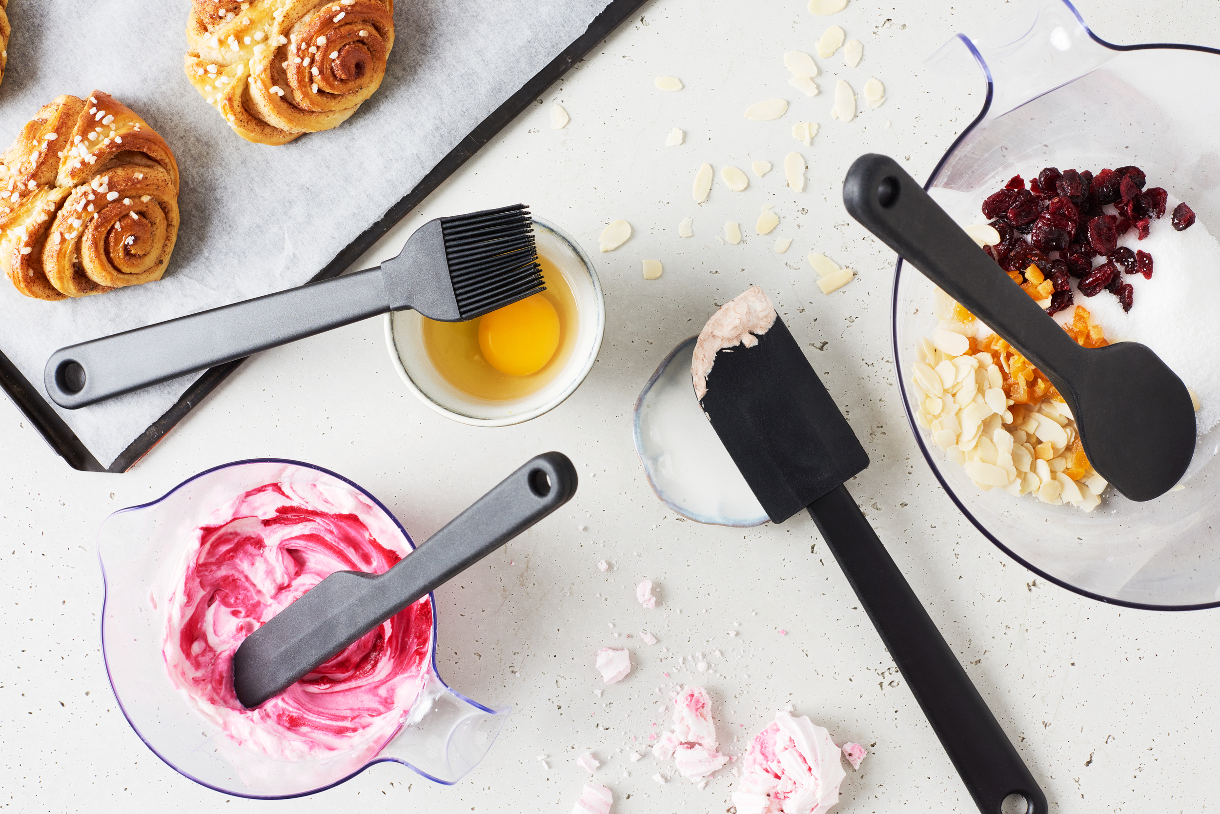 Baking utensils