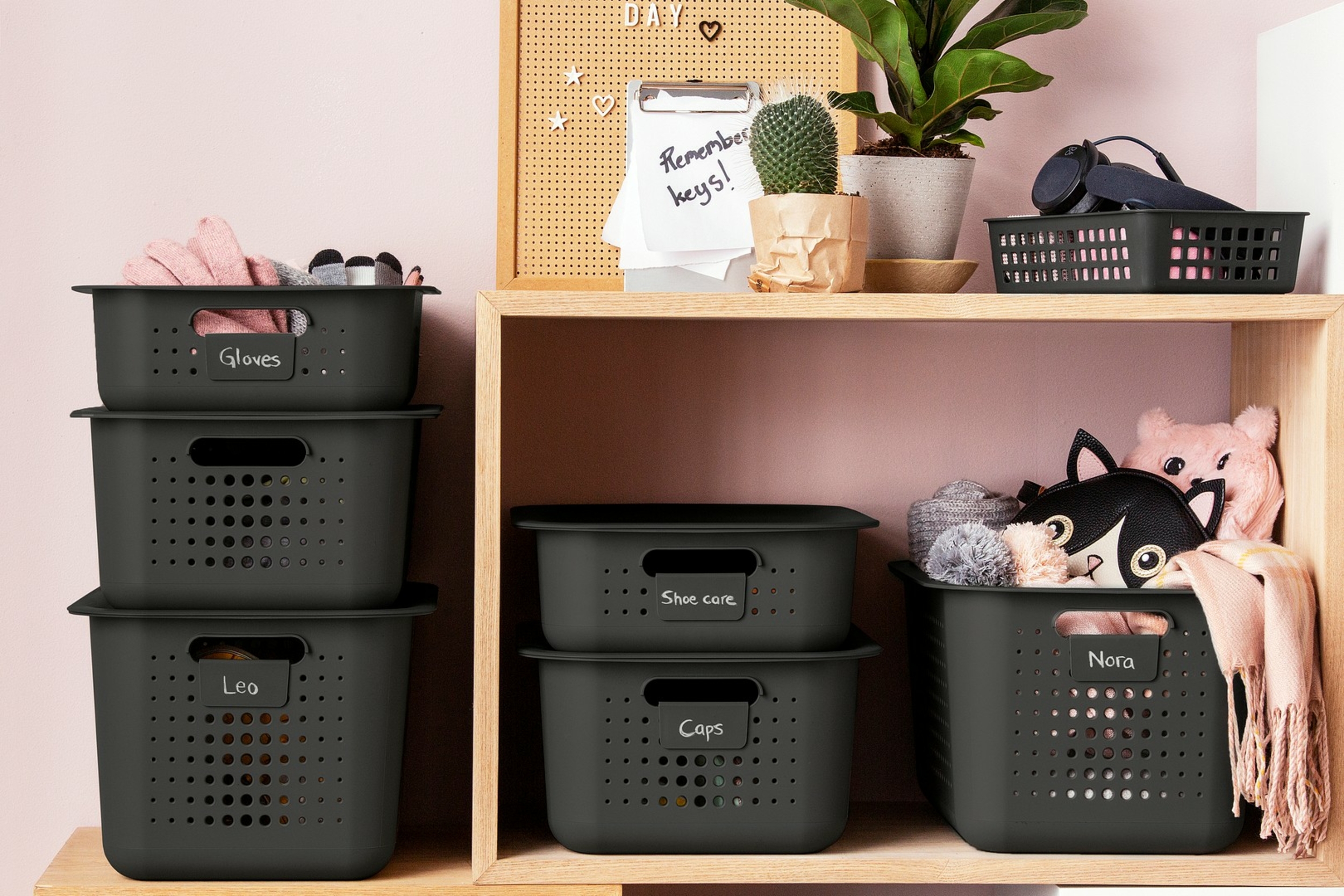 Basic storage baskets made from recycled plastic